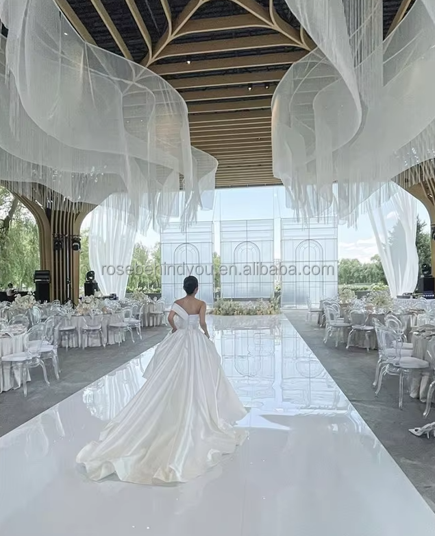 Glossy White Stage
